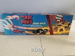 Hot Wheels The Hot Ones #3534 Drag Race Set Nib Mattel 1981