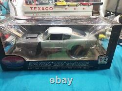 Supercar Collectibles 1968 Hurst Hemi Barracuda 118 scale Highway 61 DCP NICE