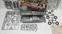 1974 Revell Chi-town Hustler Dodge Charger Funny Car 1/25 Kit H-1452