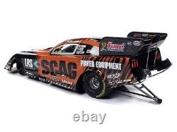 'Auto World'23 Tim Wilkerson Scag Power Equipment 124 Scale Diecast FunnyCar 15' translates to 'Auto World'23 Tim Wilkerson Scag Power Equipment 124 Échelle Diecast FunnyCar 15' in French.