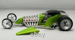 Dragster Drag Racing Chopped Custom Built Metal Concept Hot Rod Model Race Car
  <br/>	
 <br/>
Translation in French: Dragster Course de Drag Racing Chopped Custom Construit en Métal Concept Voiture de Course Hot Rod Model