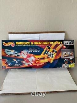 Ensemble de course de dragsters Hot Wheels Mongoose & Snake BC12