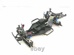 Équipe associée Dr10 Reakt Drag Race Car Pre Roller Rolling Chassis Upgraded
<br/>   	<br/>(Note: 'Pre Roller' and 'Rolling Chassis' are terms specific to the automotive industry and may not have a direct translation in French.)