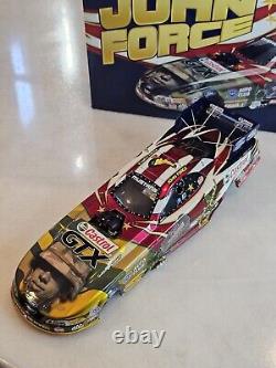 NHRA JOHN FORCE 124 Diecast SOLDAT AMÉRICAIN Funny Car NITRO Drag Racing SIGNÉ