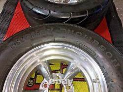 Roues de course américaines 15x8.5 s'adaptent aux voitures GM avec pneus de drag MickeyThompson P275/60R15.